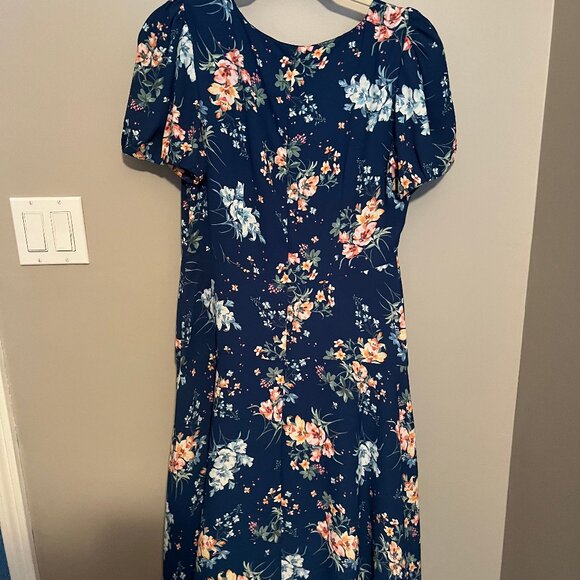 LOFT Floral Puff Sleeve Midi Dress - Picture 5 of 6